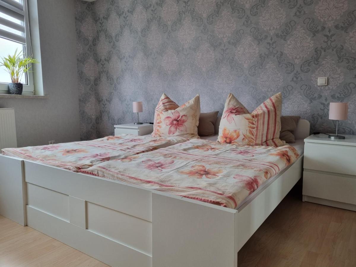 Ferienwohnung Am Anger Diedorf  エクステリア 写真